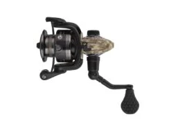 Lews American Hero Camo Spinning Reel 11 Lews American Hero Camo Spinning Reel -Karl's Fishing & Outdoors lews americanherocamo bottom 41 02 lew 10026b