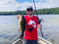 Karl's + 10K Fish Logo T-shirt -Karl's Fishing & Outdoors lifestyle drew fish 10kthirt karls 01