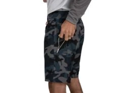 Simms Seamount Board Shorts 11 Simms Seamount Board Shorts -Karl's Fishing & Outdoors simms seamountboardshorts woodlandcamostorm lifestyle2 51 20 sim 10000